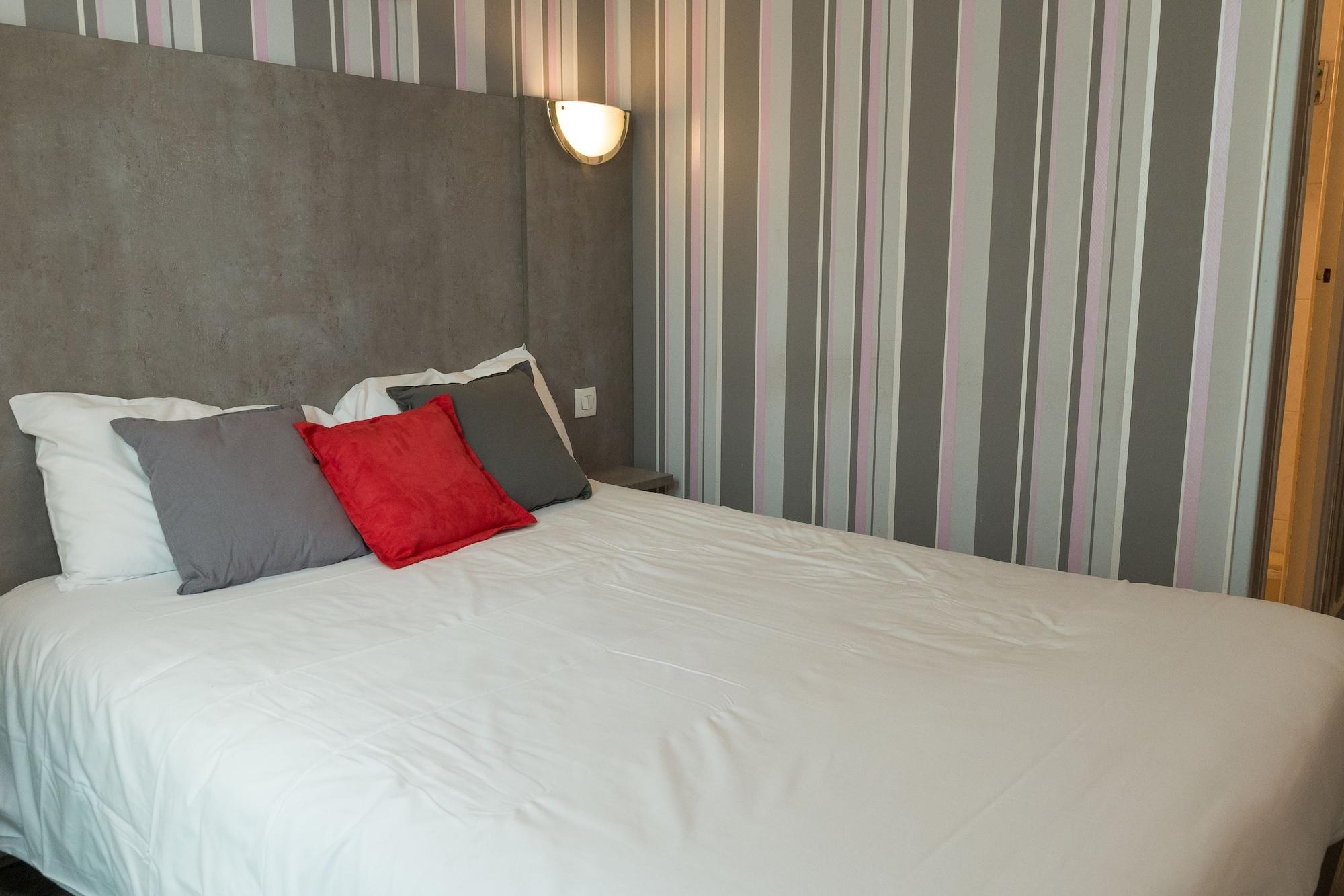 Panam Hotel Paris Gambetta- Place Gambetta-Mairie Du 20 Emme エクステリア 写真