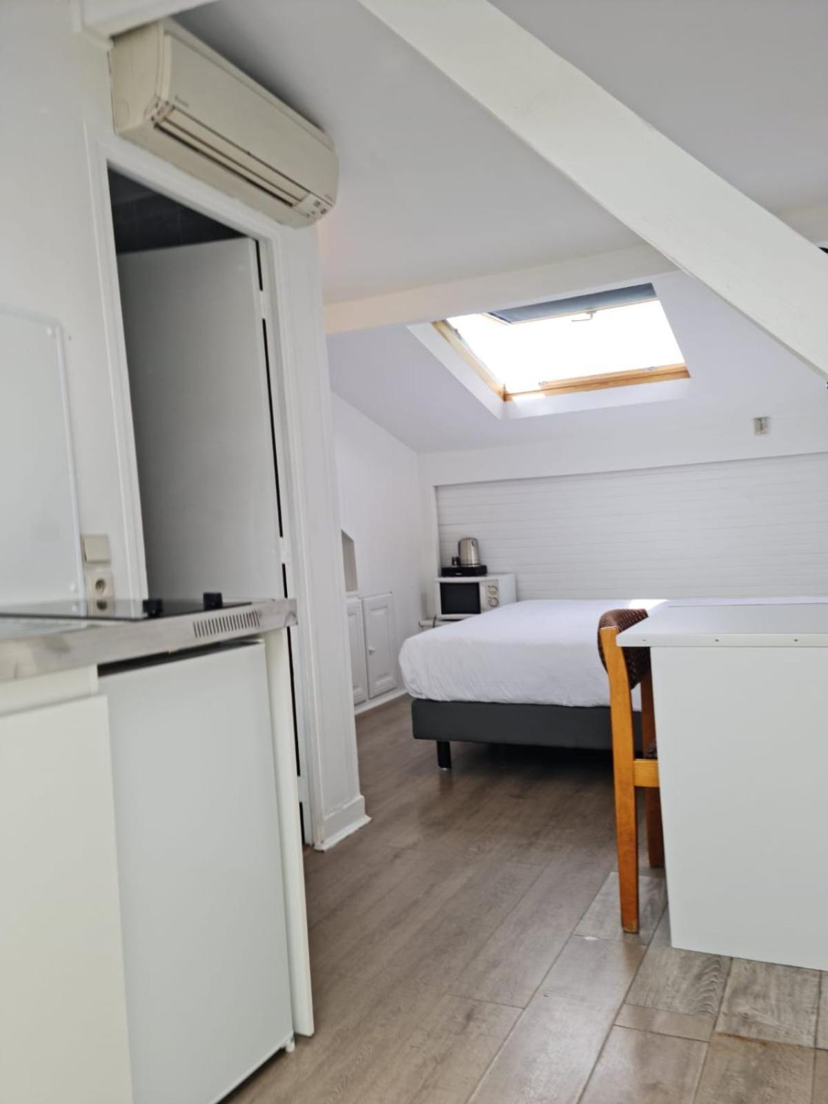 Panam Hotel Paris Gambetta- Place Gambetta-Mairie Du 20 Emme エクステリア 写真
